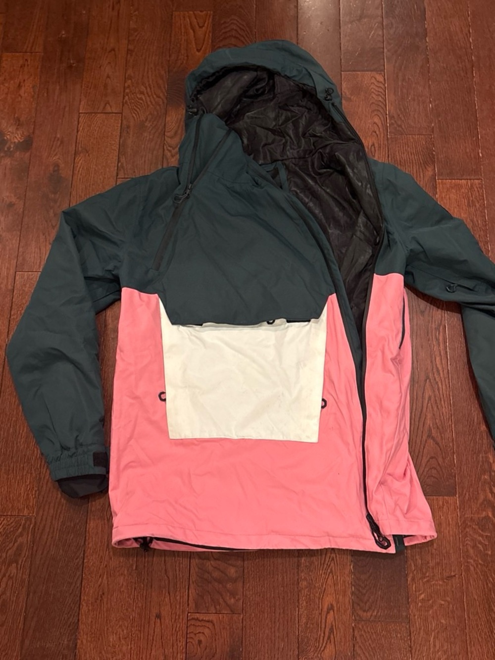 Womens Hooded Ski Jacket in Green and Pink